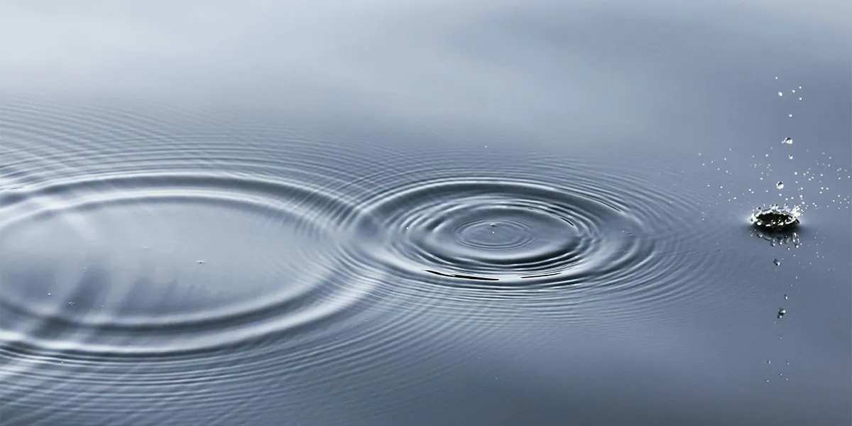 Banner ripples